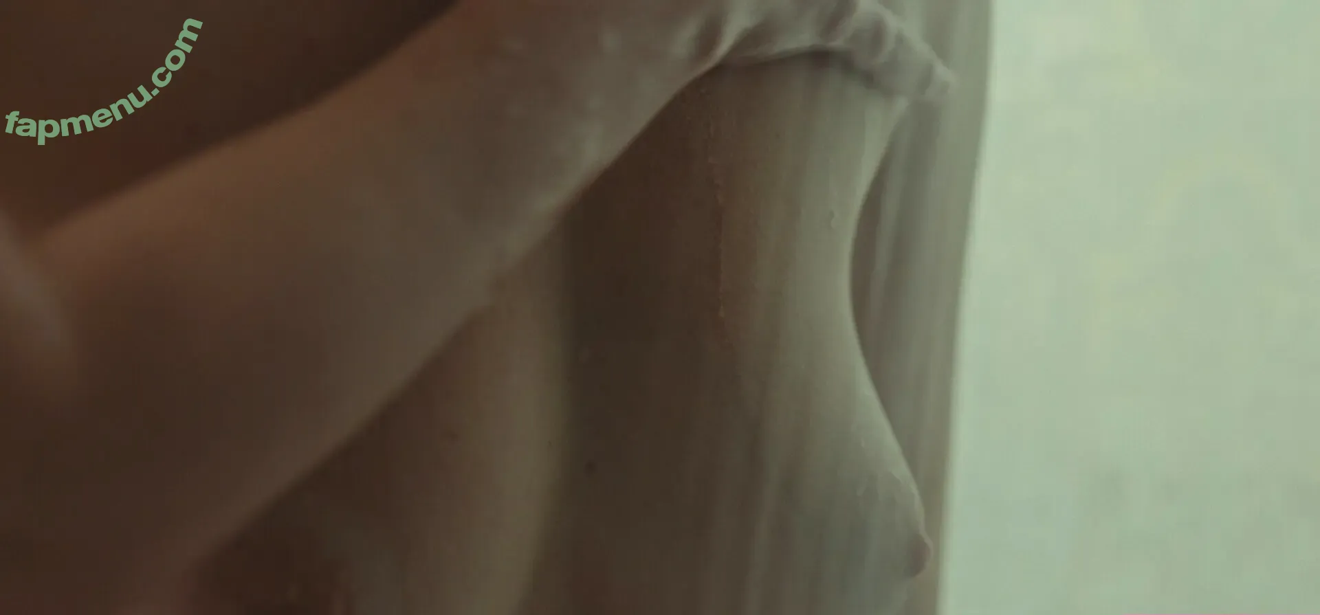 Virginia Gardner nude photo #0268 (Ginny / ginnygardner)