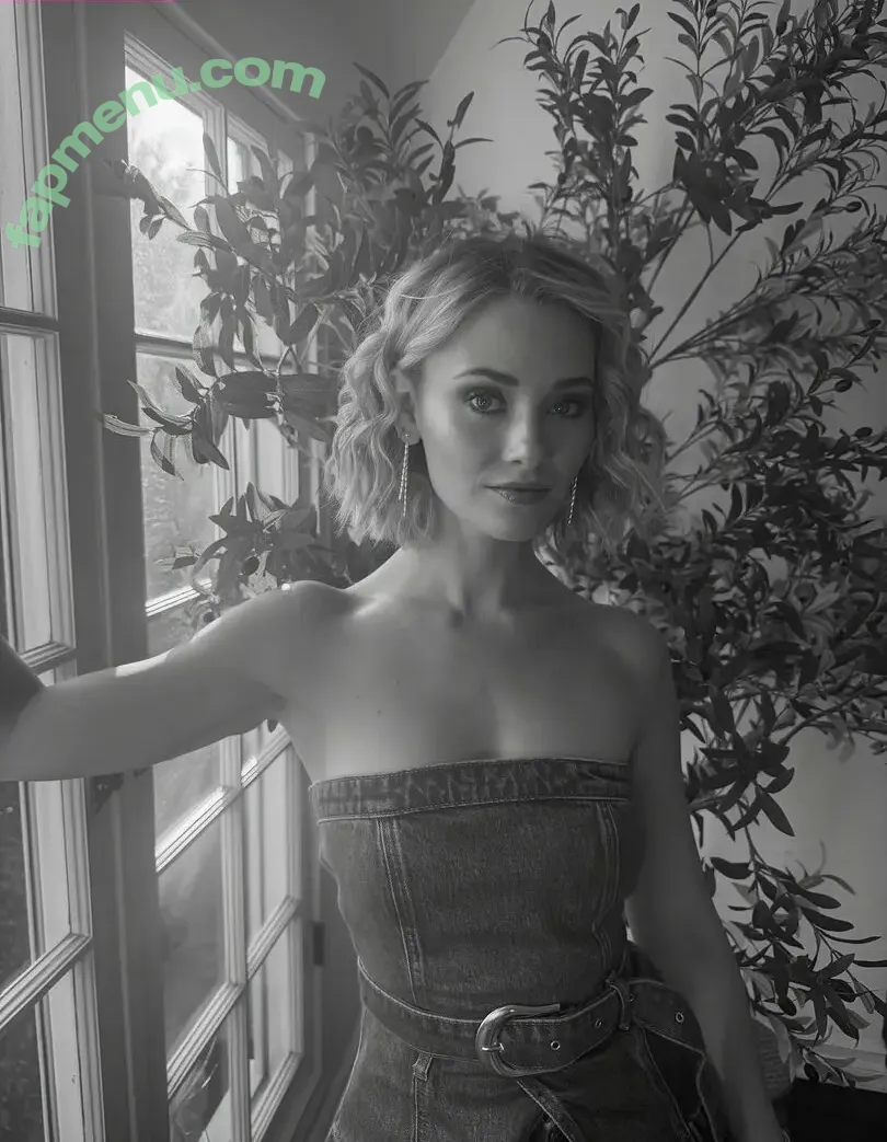 Virginia Gardner nude photo #0342 (Ginny / ginnygardner)