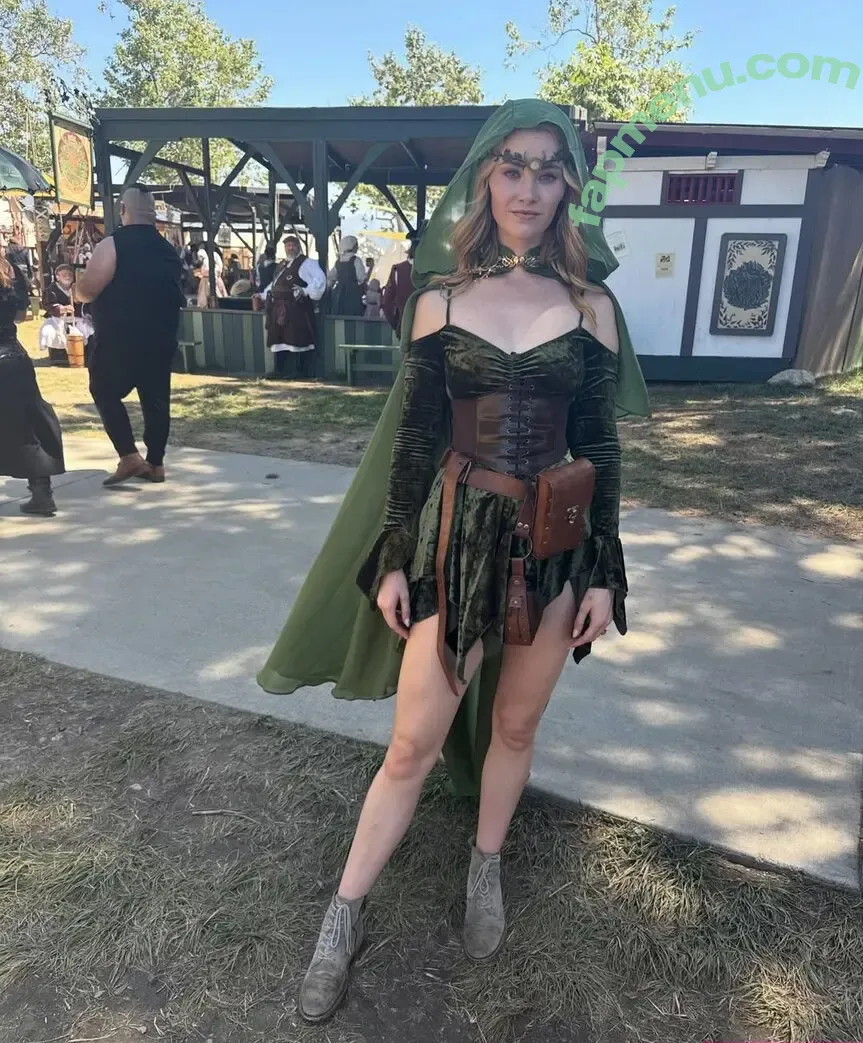 Virginia Gardner nude photo #0369 (VirginiaGardner / ginnygardner)