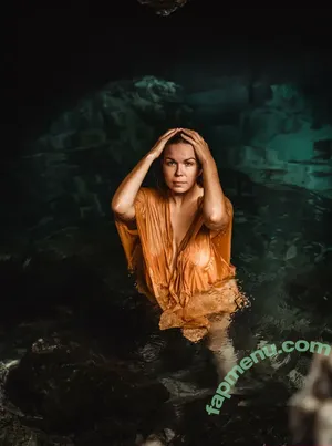 Virginia Salas Kastilio / Ginicanbreathe / ginasalaskastilio / virginiasalaskastilio nude photo #0044