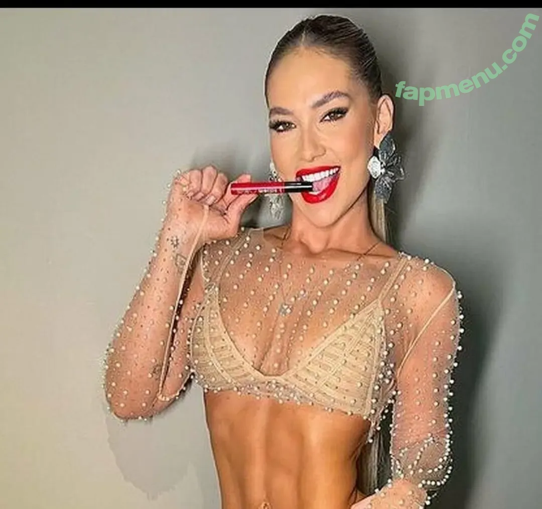 Virgínia Fonseca nude photo #0004 (Virgínia Fonseca)