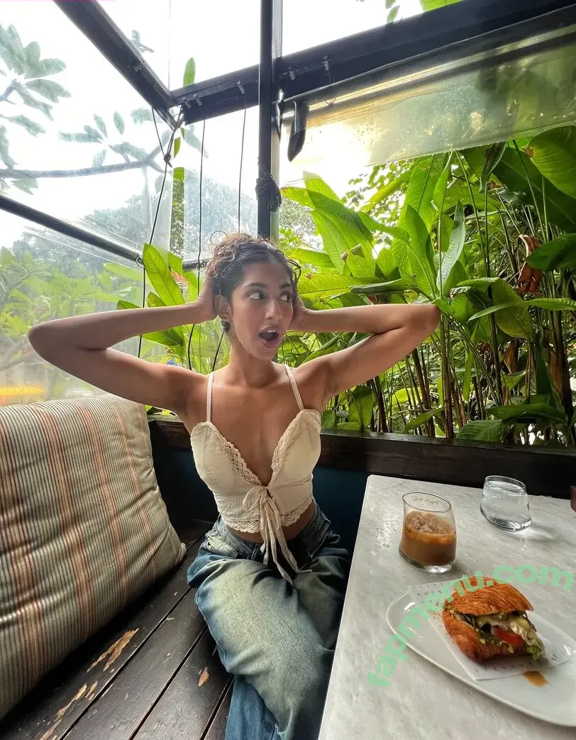 Vishnupriyaaa nude photo #0030 (Vishnu priya)