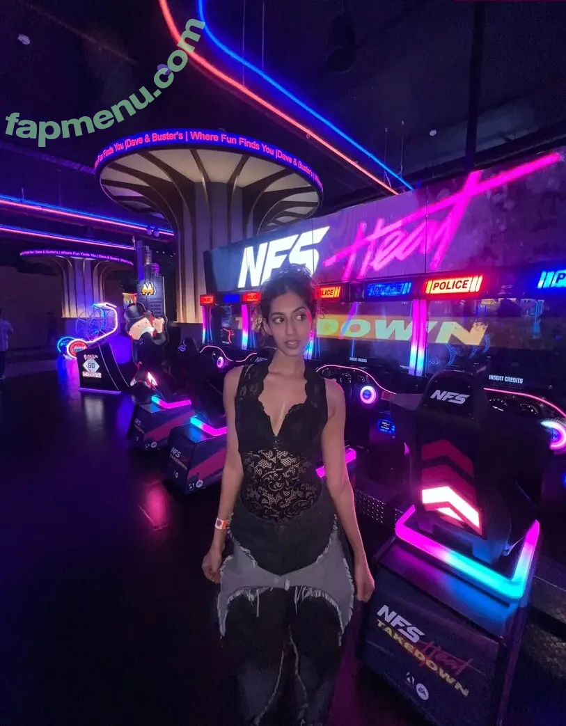 Vishnupriyaaa nude photo #0033 (Vishnu priya)