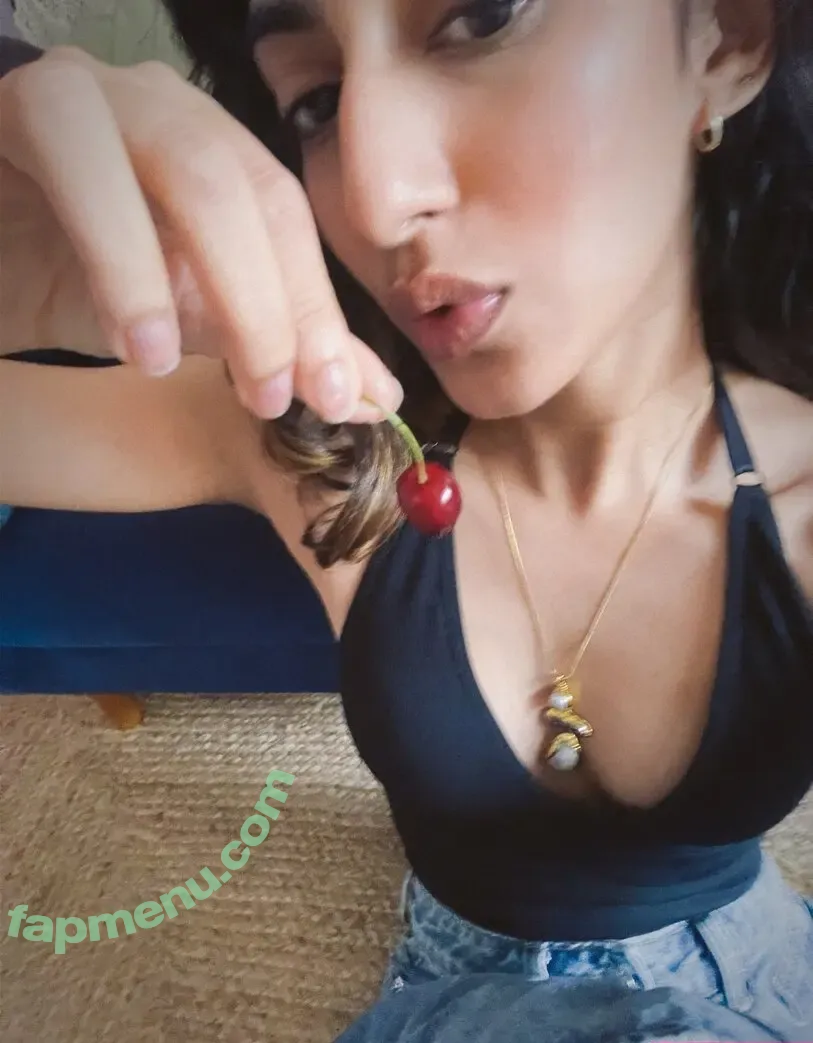 Vishnupriyaaa nude photo #0035 (Vishnu priya)