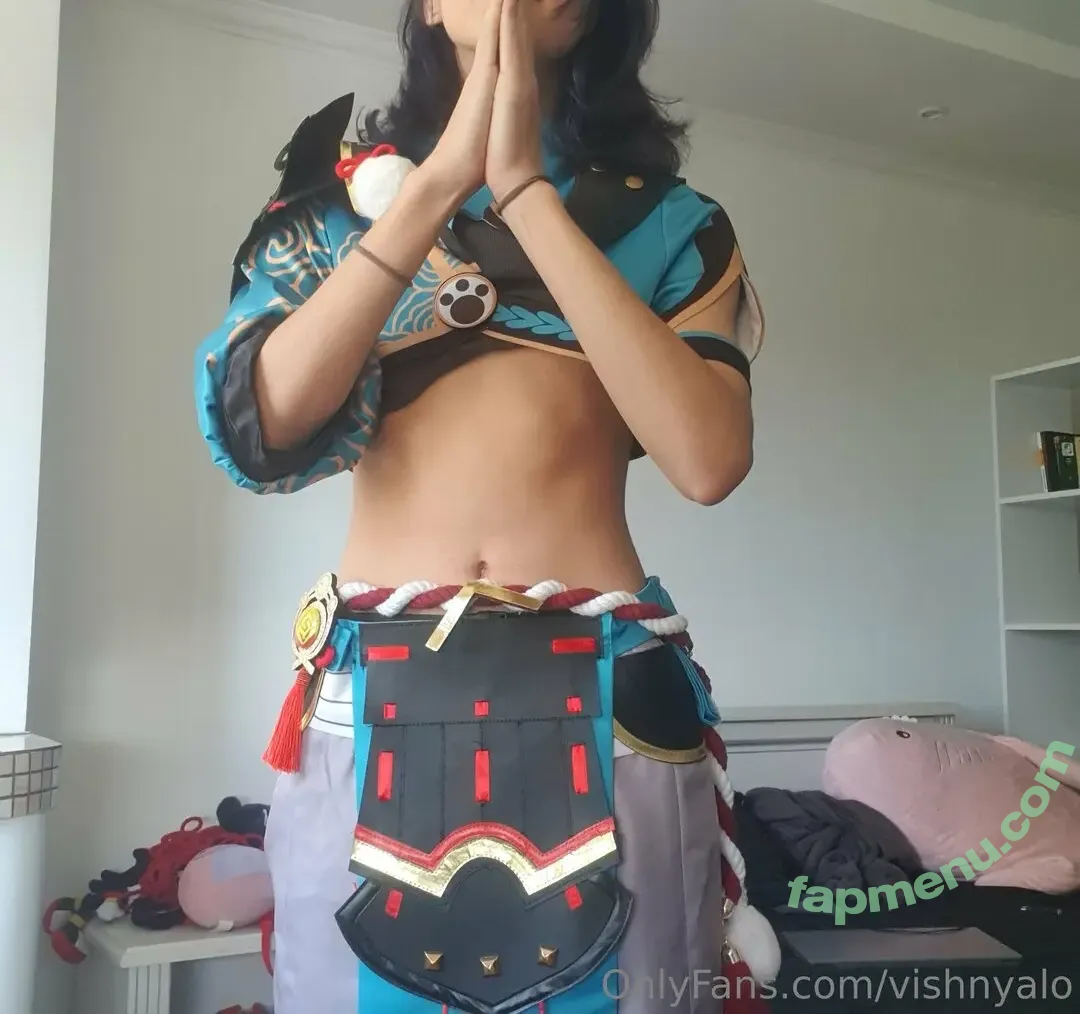 vishnyalo nude photo #0004 (vishu_aly)