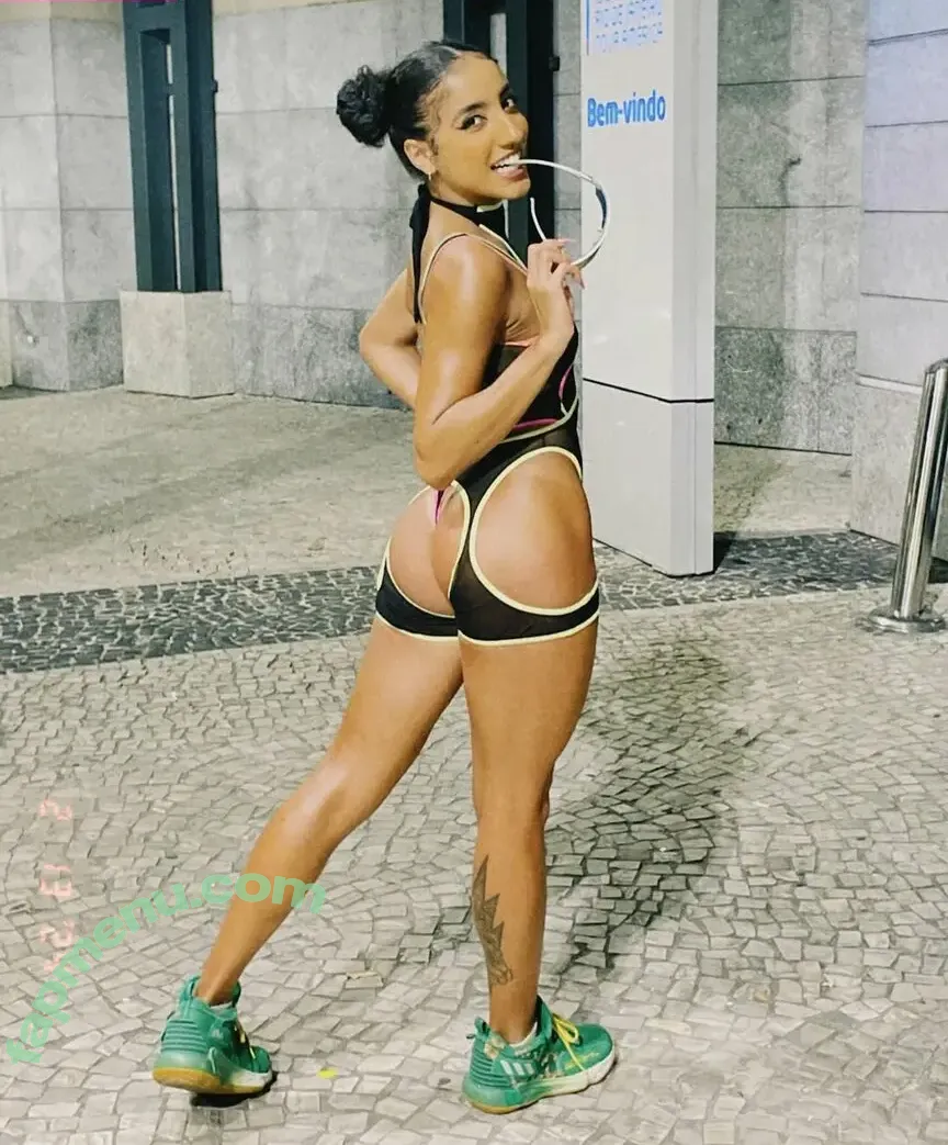 Vitoria Albanese nude photo #0015 (vitoriaalbanese)