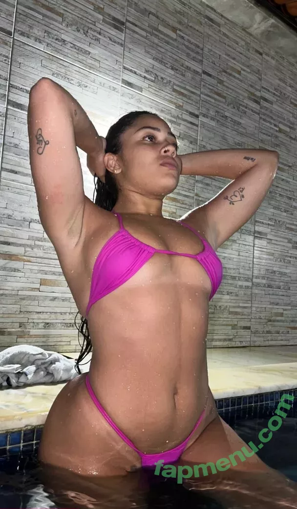 Vitória Kelly nude photo #0039 (victoriakelly01 / vitoriakelly)