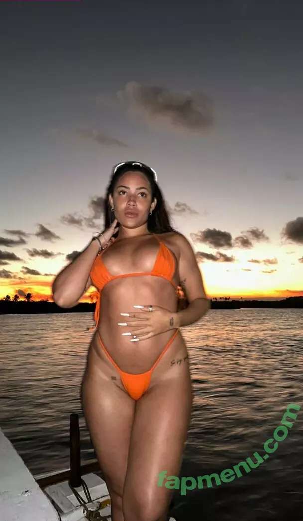 Vitória Kelly nude photo #0146 (victoriakelly01 / vitoriakelly)