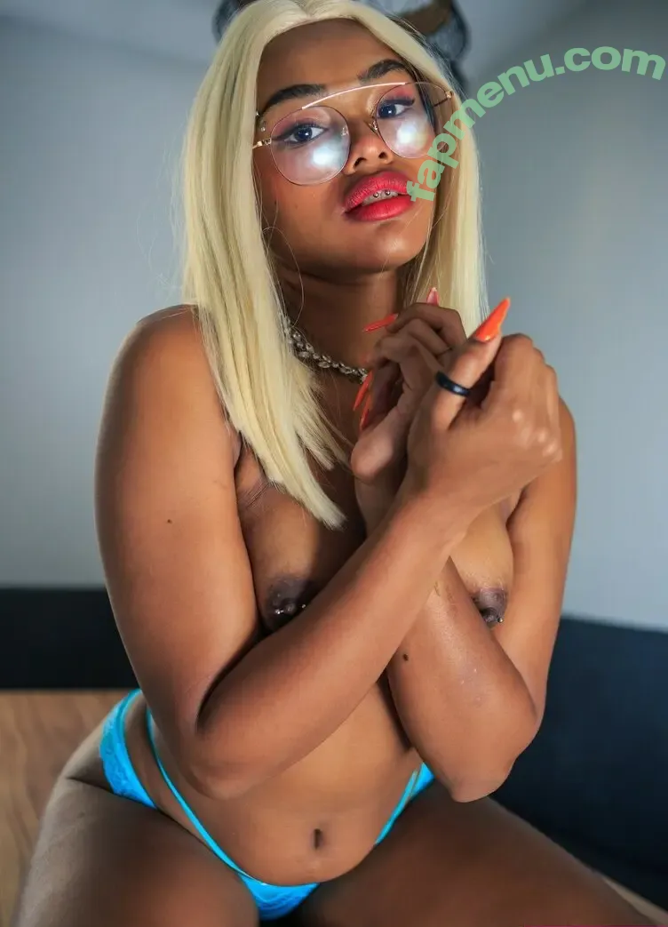 vitoriasmith nude photo #0003 (vitoriasmith)