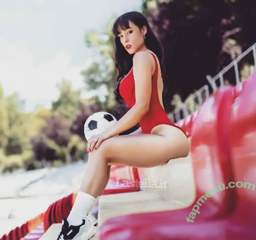 Vittoria Castagnotto nude photo #0028 (vittoriacastagnotto__ / vittoriaotero)