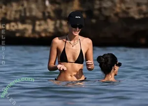 Vittoria Ceretti / vittoria nude photo #0453