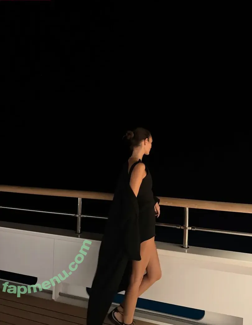 Vittoria Ceretti nude photo #0433 (vittoria)