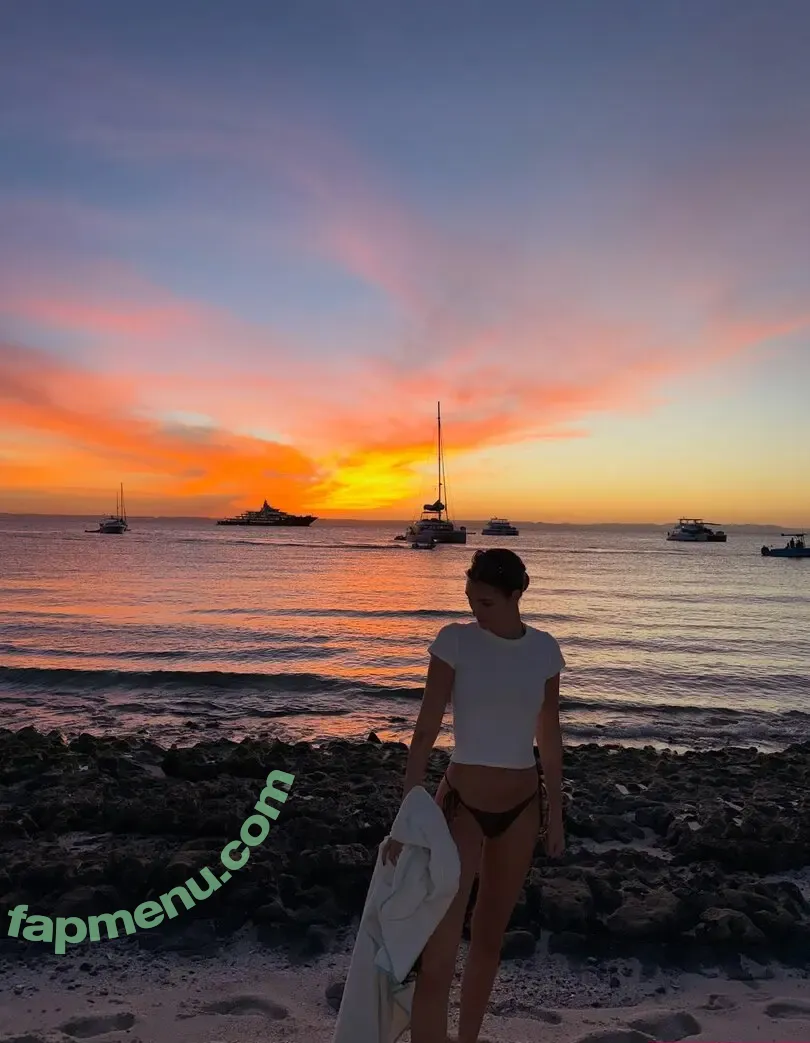 Vittoria Ceretti nude photo #0434 (vittoria)