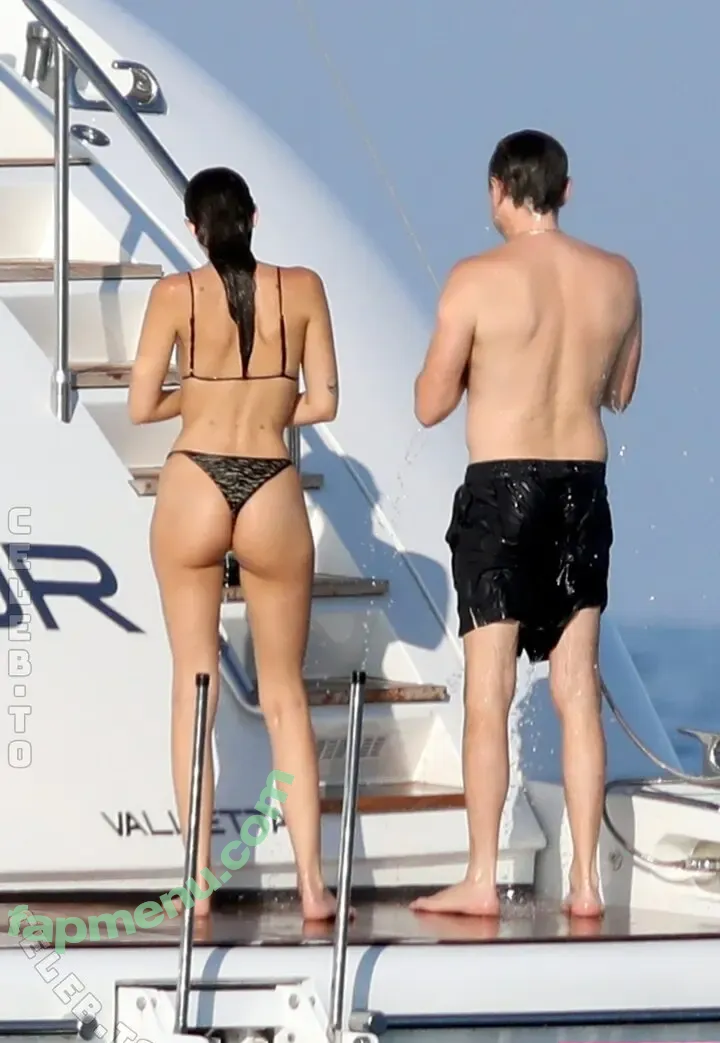 Vittoria Ceretti nude photo #0462 (vittoria)