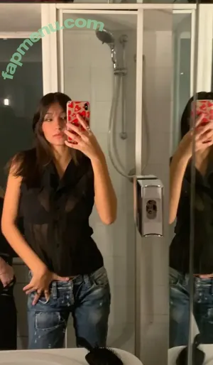 Vittoria / _viu__ / vittorialazzari nude photo #0276