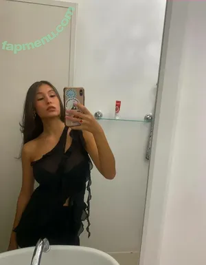 Vittoria / _viu__ / vittorialazzari nude photo #0362