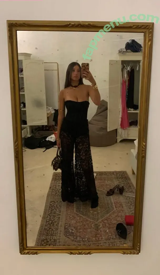 Vittoria nude photo #0156 (_viu__ / vittorialazzari)