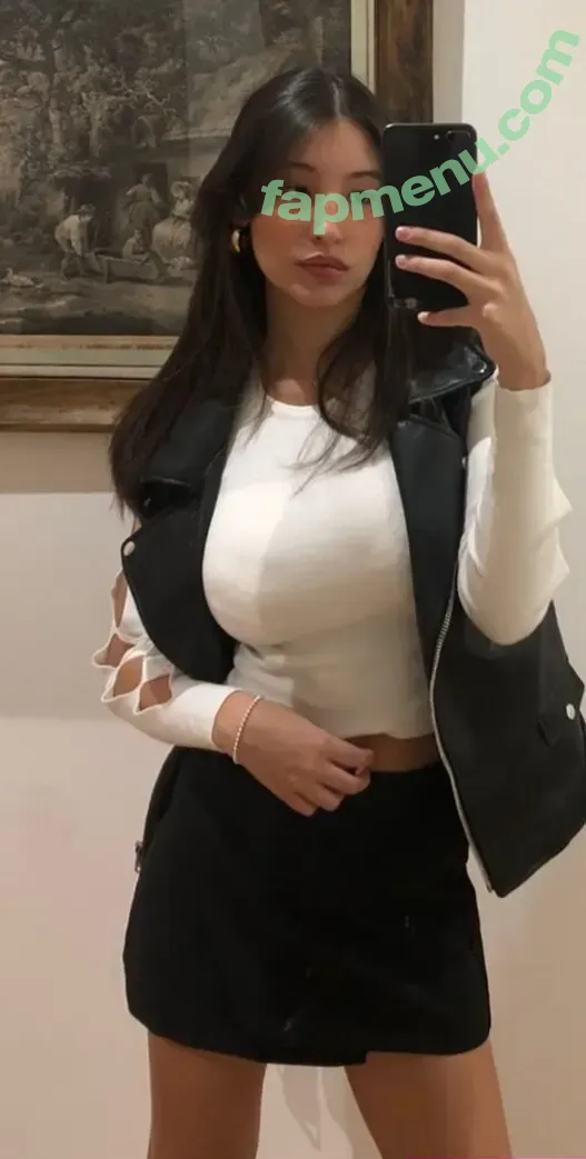 Vittoria nude photo #0214 (_viu__ / vittorialazzari)
