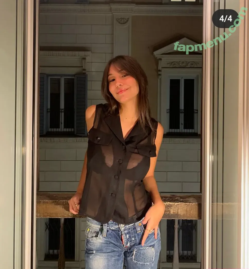Vittoria nude photo #0278 (_viu__ / vittorialazzari)