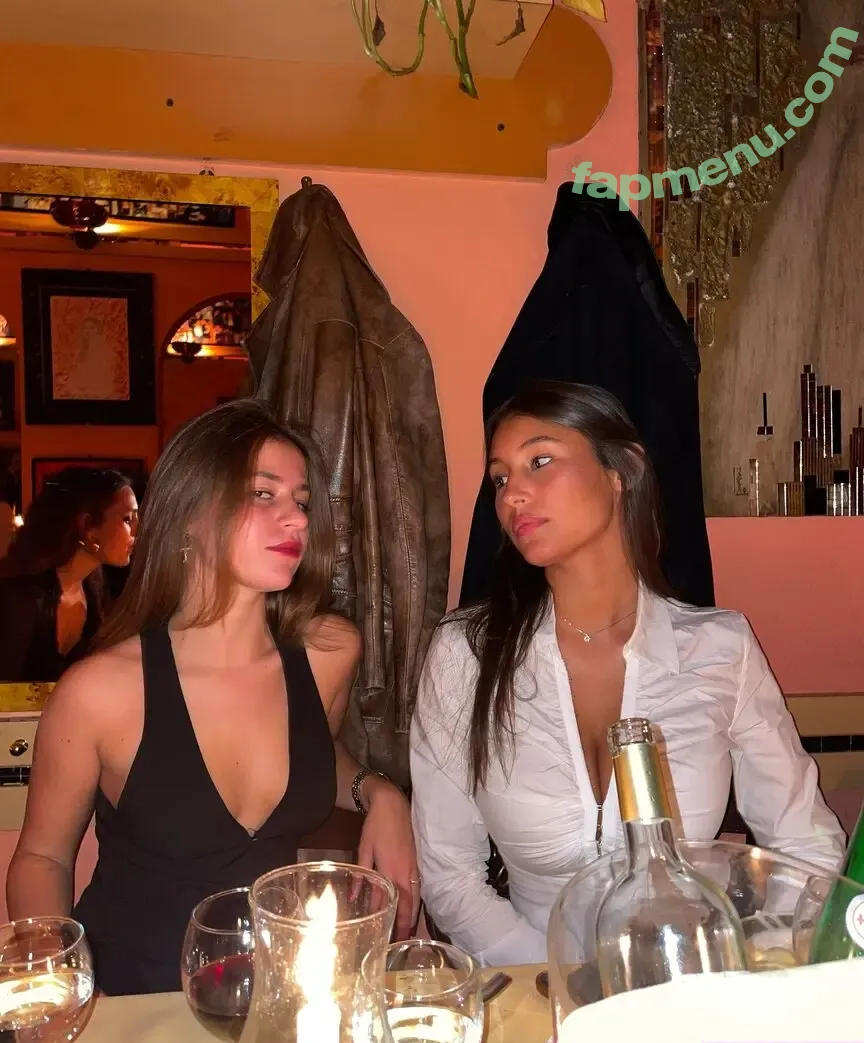 Vittoria nude photo #0296 (_viu__ / vittorialazzari)