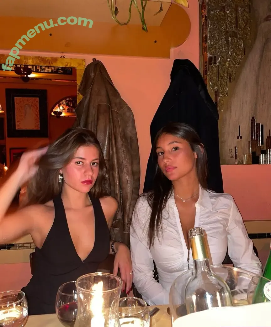 Vittoria nude photo #0297 (_viu__ / vittorialazzari)