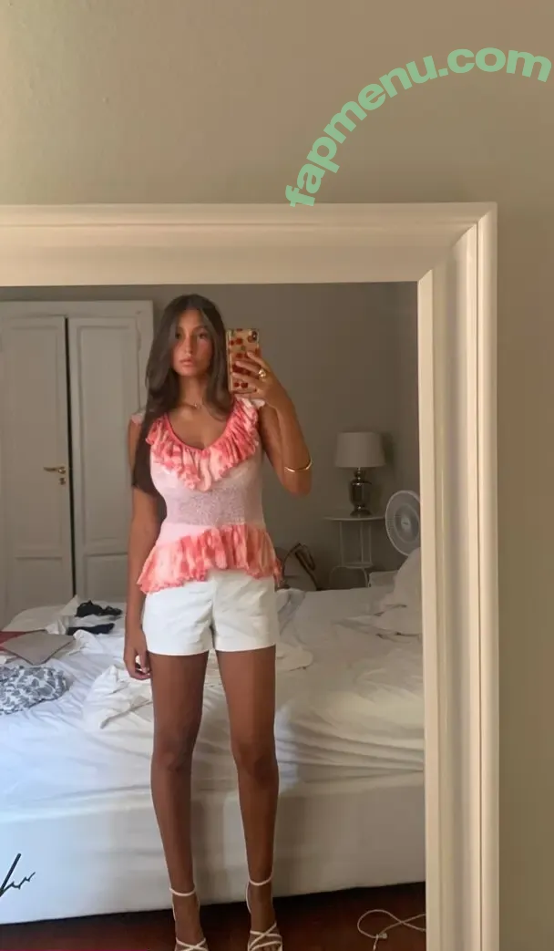 Vittoria nude photo #0318 (_viu__ / vittorialazzari)