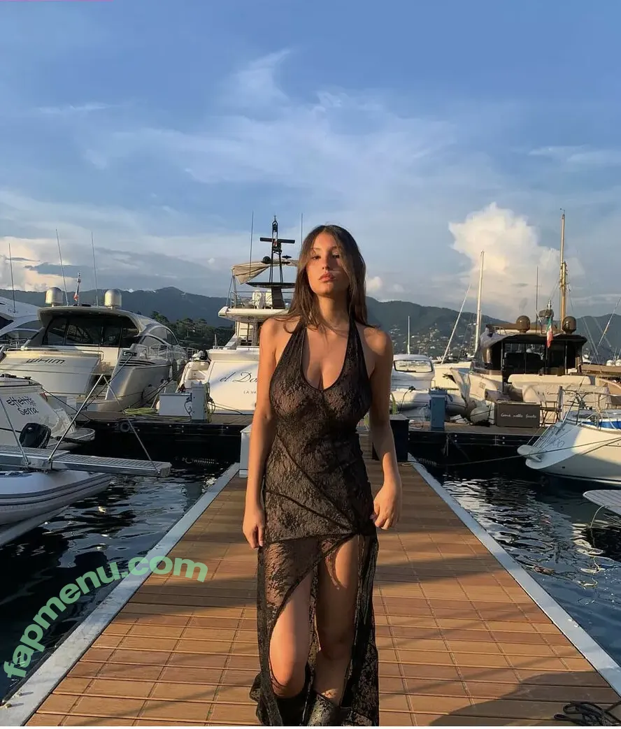 Vittoria nude photo #0337 (_viu__ / vittorialazzari)