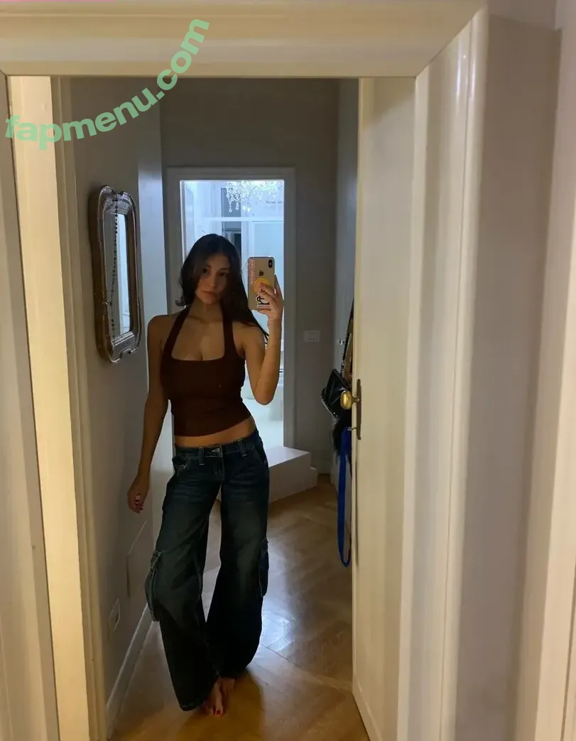Vittoria nude photo #0359 (_viu__ / vittorialazzari)