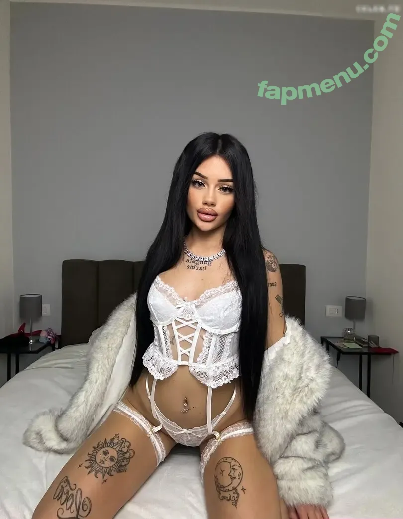 vittorialazzari nude photo #0049 (vittoria_lazzariii)