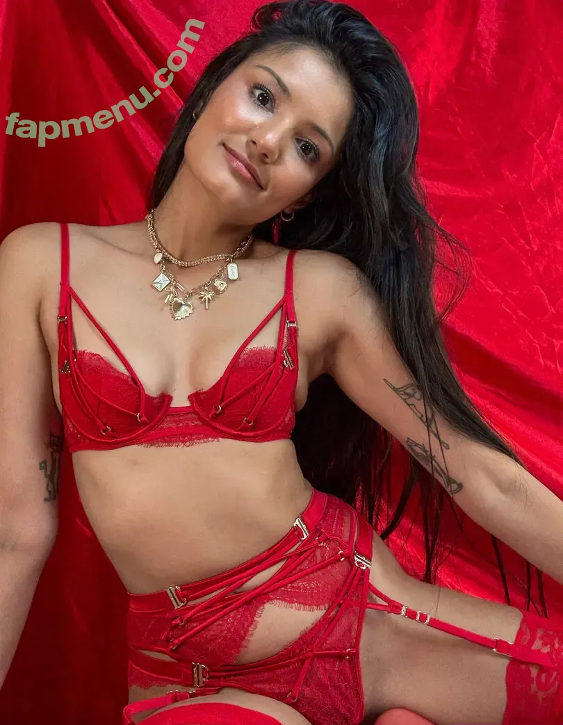 vivaathena nude photo #0026 (vivaathenaxx)