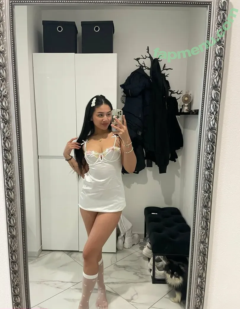 vivchen nude photo #0086 (vivthemole)