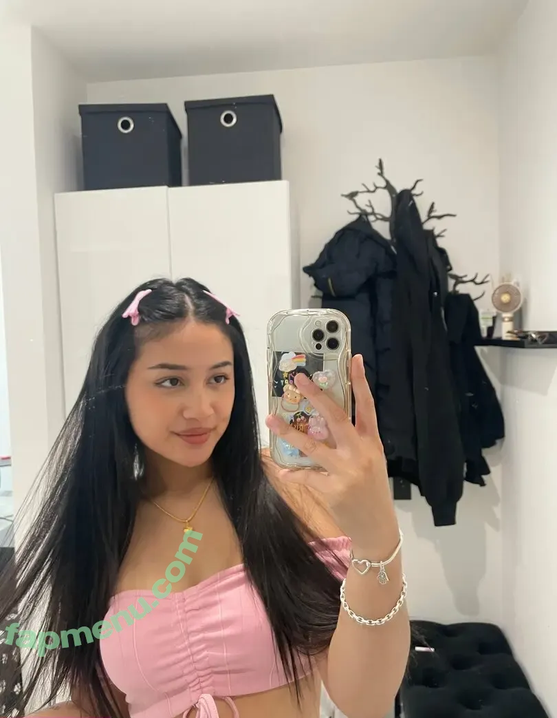 vivchen nude photo #0090 (vivthemole)