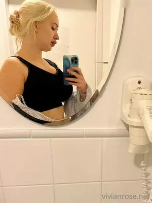 Vivian_Rose / vivianroseofficial nude photo #0904