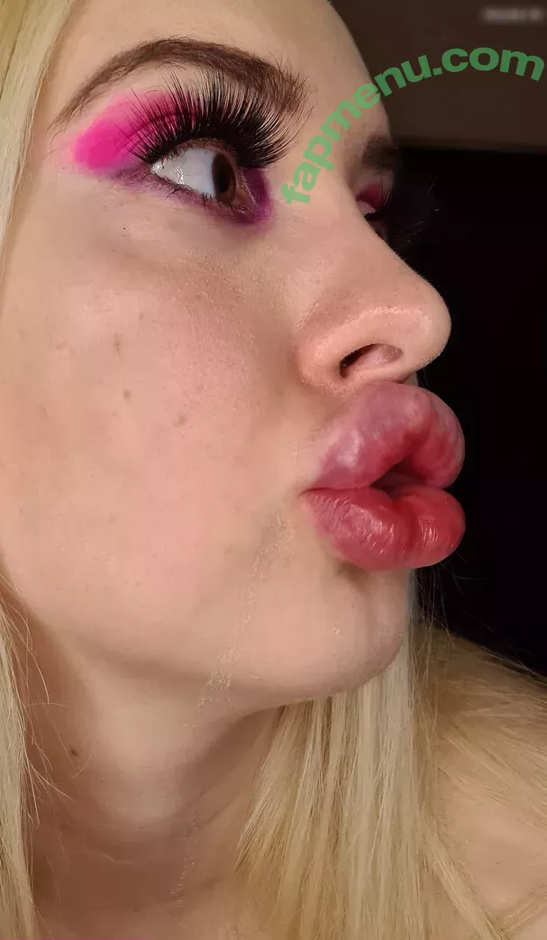 Vivian_Rose nude photo #0159 (VivianRoseSFW / a.scent.of.vivian.rose / vivianroseofficial)