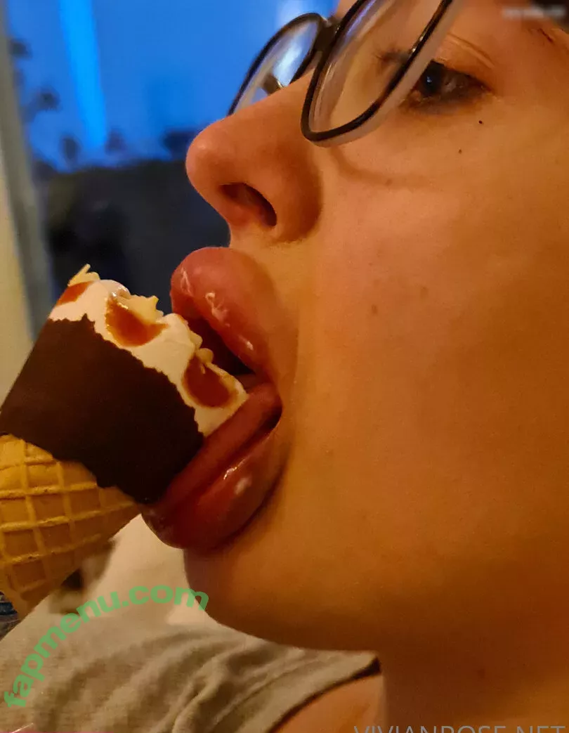 Vivian_Rose nude photo #0237 (VivianRoseSFW / a.scent.of.vivian.rose / vivianroseofficial)