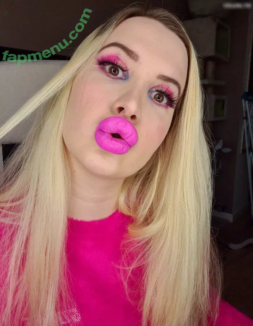 Vivian_Rose nude photo #0241 (VivianRoseSFW / a.scent.of.vivian.rose / vivianroseofficial)