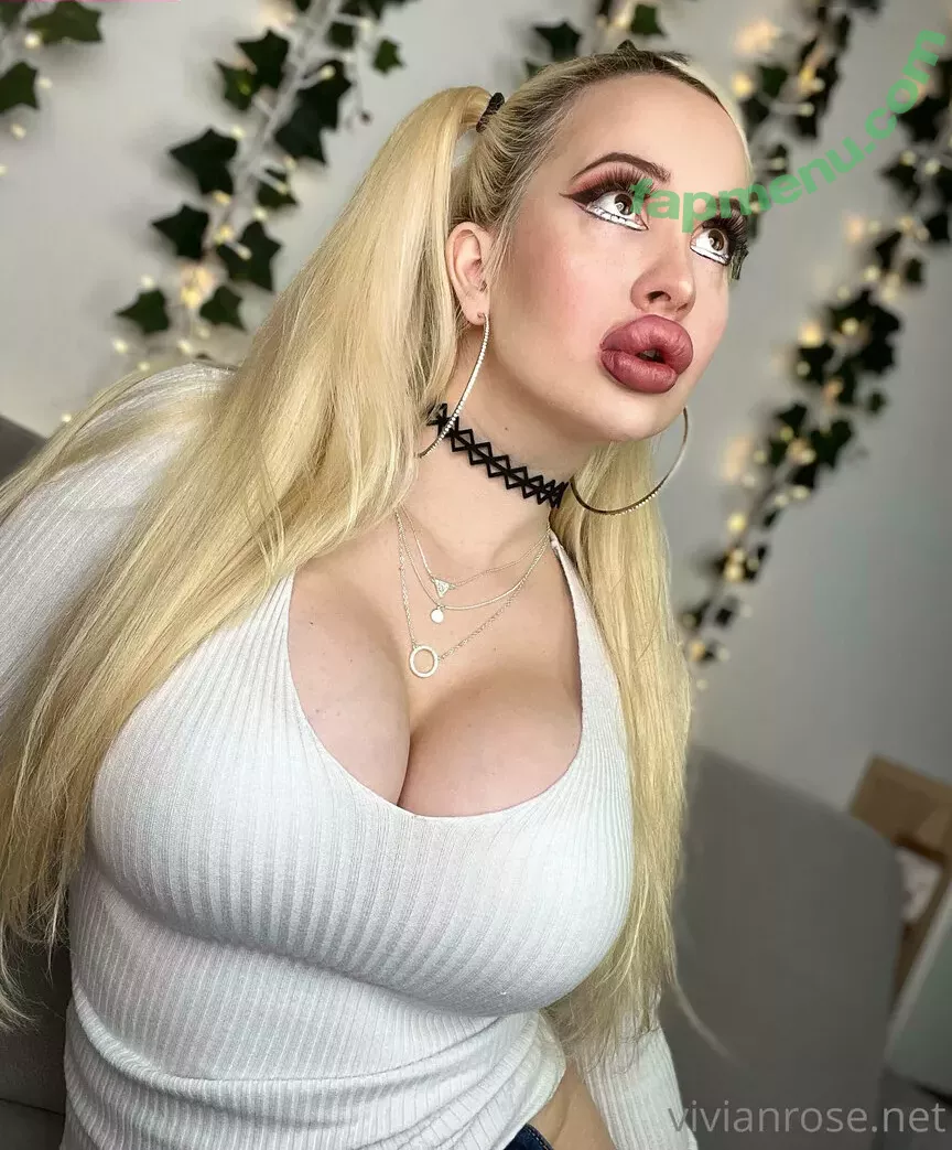 Vivian_Rose nude photo #0265 (VivianRoseSFW / a.scent.of.vivian.rose / vivianroseofficial)