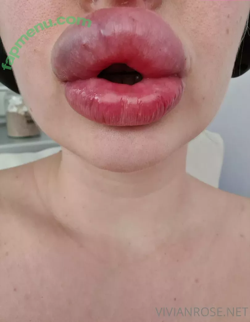 Vivian_Rose nude photo #0293 (VivianRoseSFW / a.scent.of.vivian.rose / vivianroseofficial)