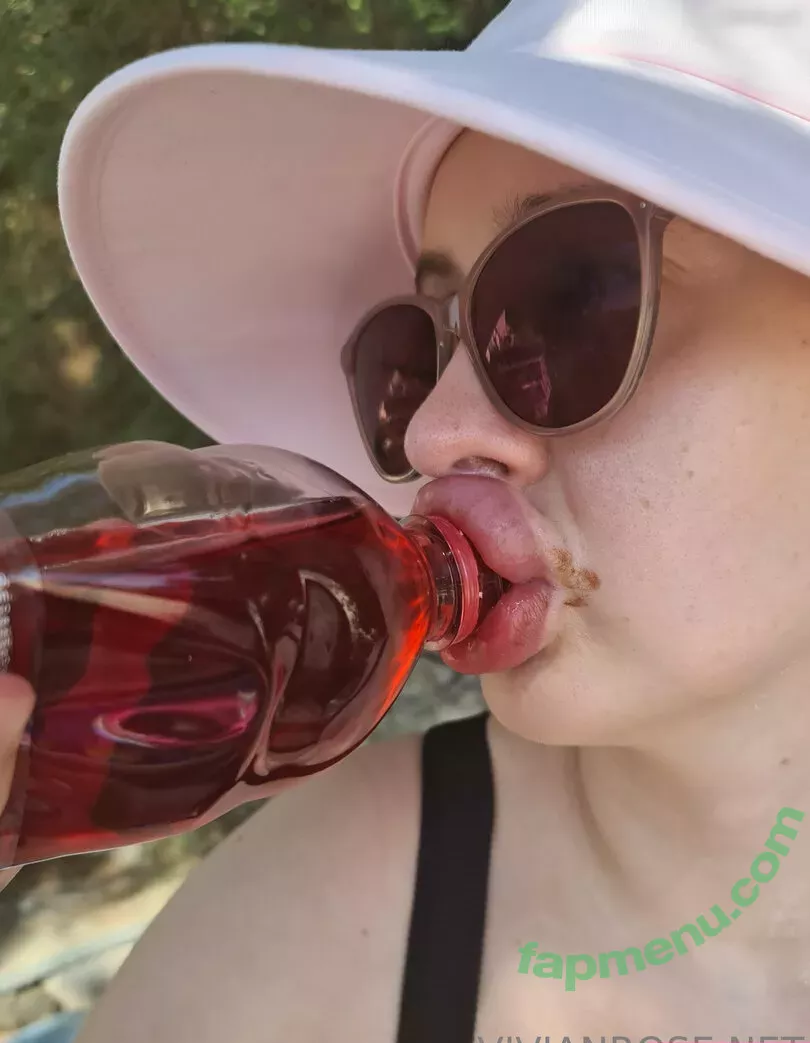 Vivian_Rose nude photo #0295 (VivianRoseSFW / a.scent.of.vivian.rose / vivianroseofficial)