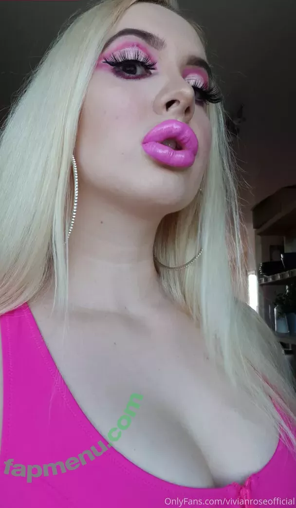 Vivian_Rose nude photo #0317 (VivianRoseSFW / a.scent.of.vivian.rose / vivianroseofficial)