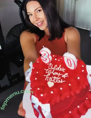 Vivian Saldana / vivi.anne.fitt nude photo #0126