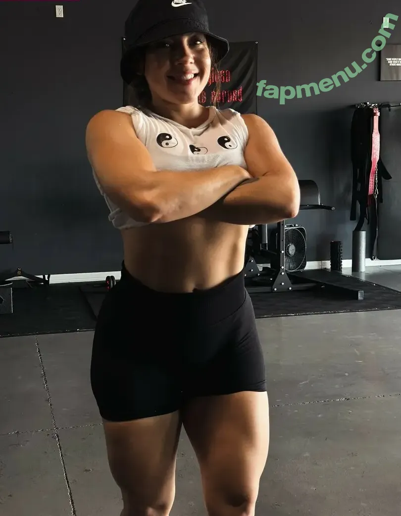 Vivian Saldana nude photo #0110 (vivi.anne.fitt)