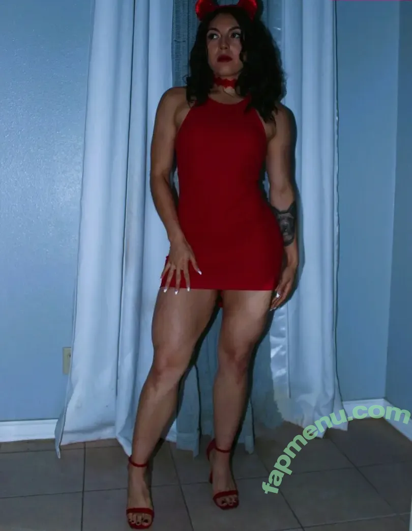 Vivian Saldana nude photo #0118 (vivi.anne.fitt)