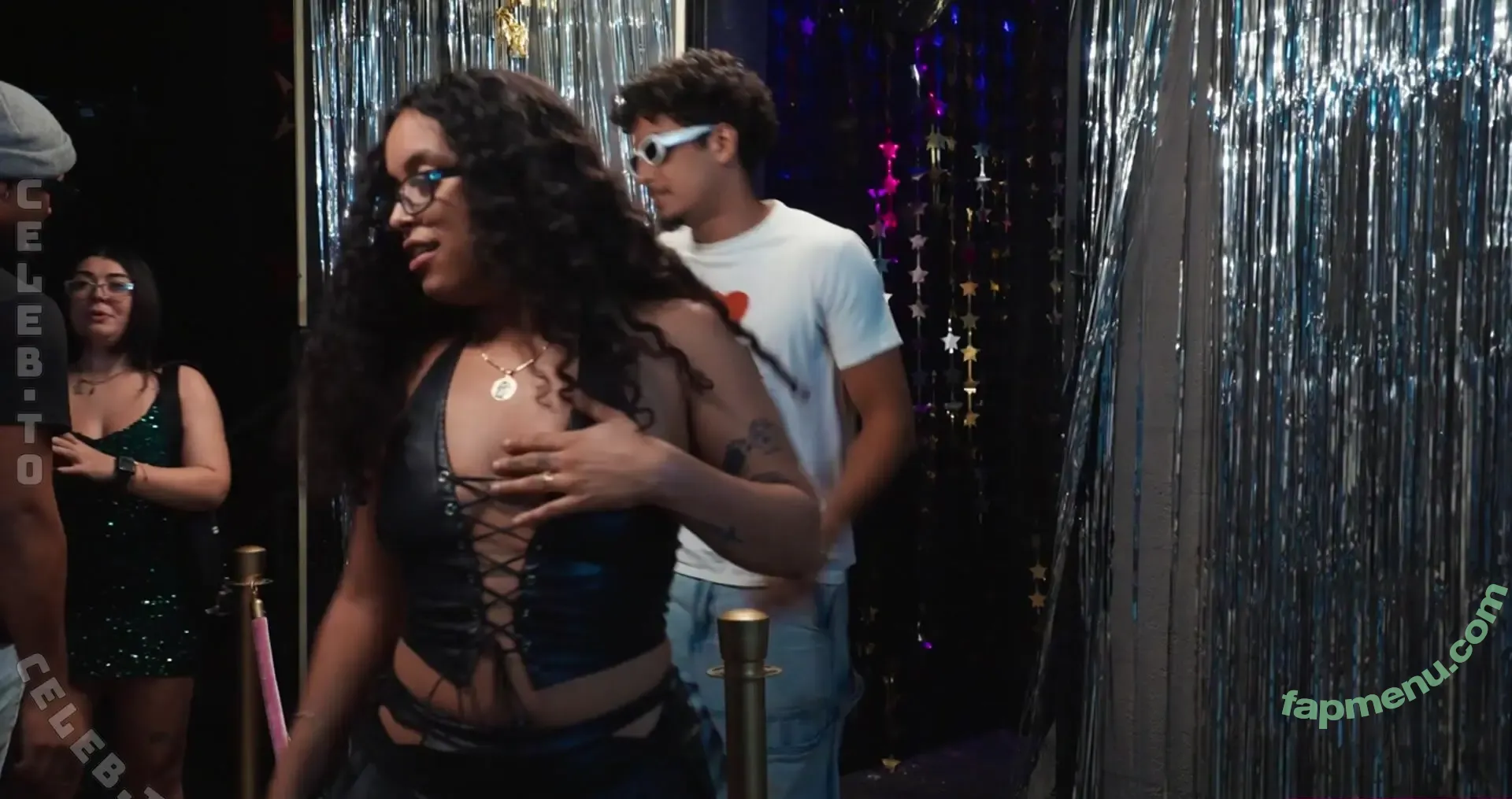 Vivian Taylor nude photo #0579 (taylor.vivian / viviantaylor / vivianxxtaylor)