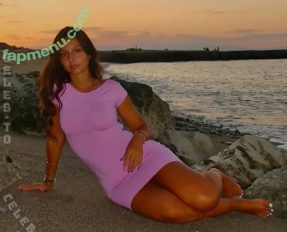 vivianalukas nude photo #0043 (vivianalukas)