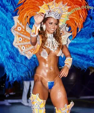 Viviane Araujo / araujovivianne nude photo #0925