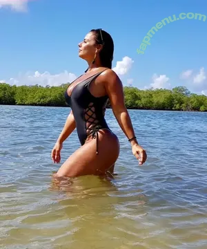 Viviane Araujo / araujovivianne nude photo #0974