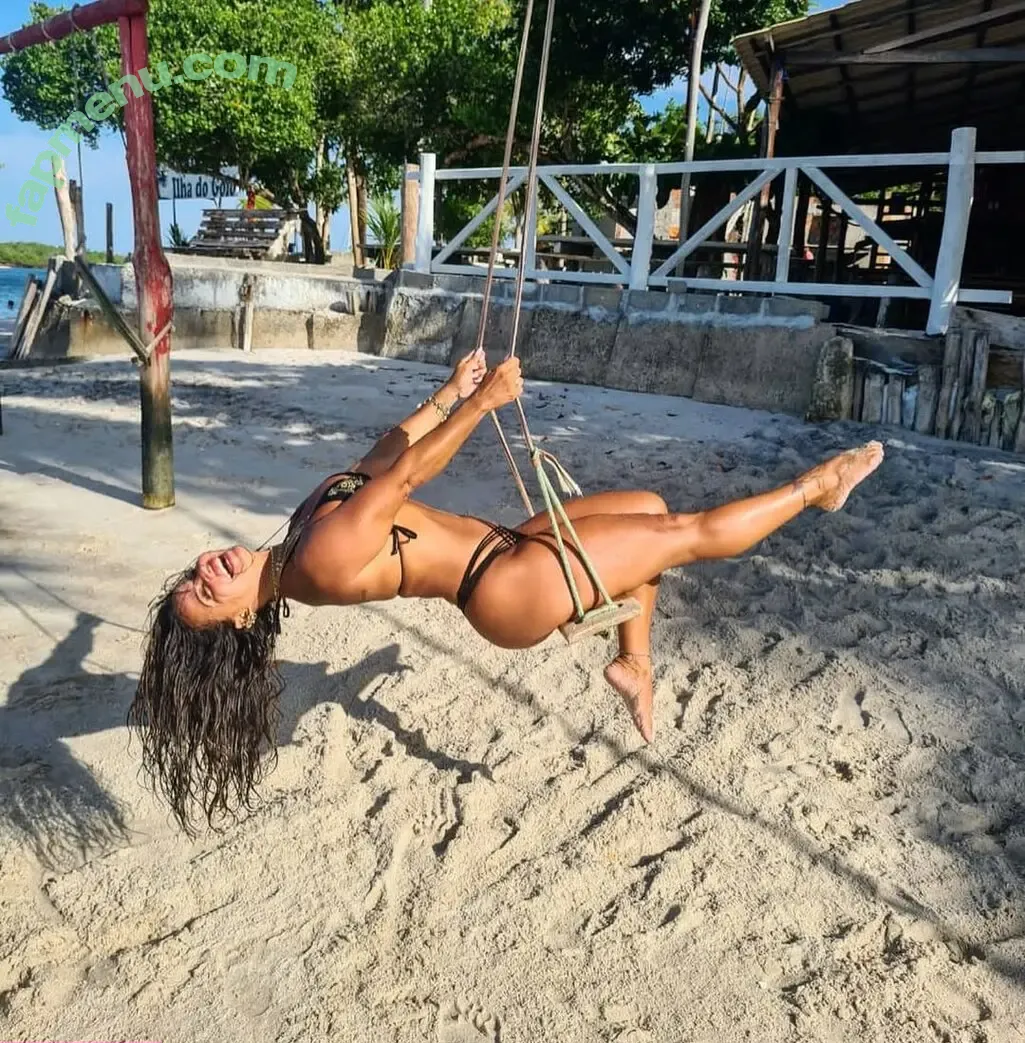 Viviane Araujo nude photo #0954 (araujovivianne)