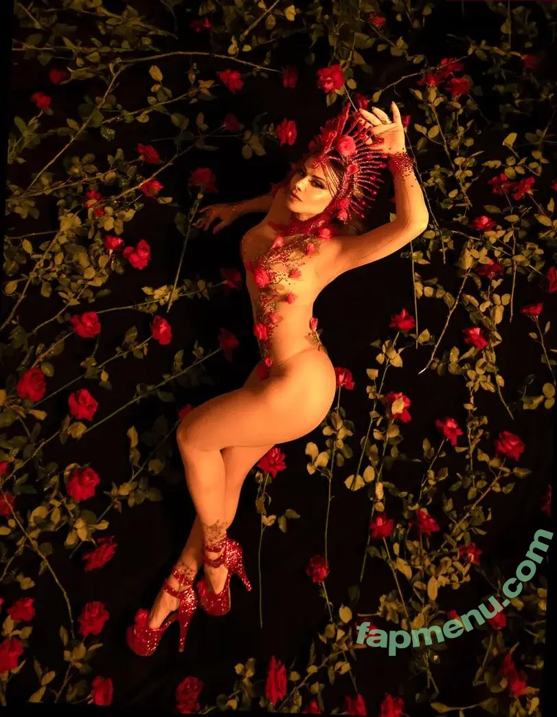 Viviane Araujo nude photo #1039 (araujovivianne)