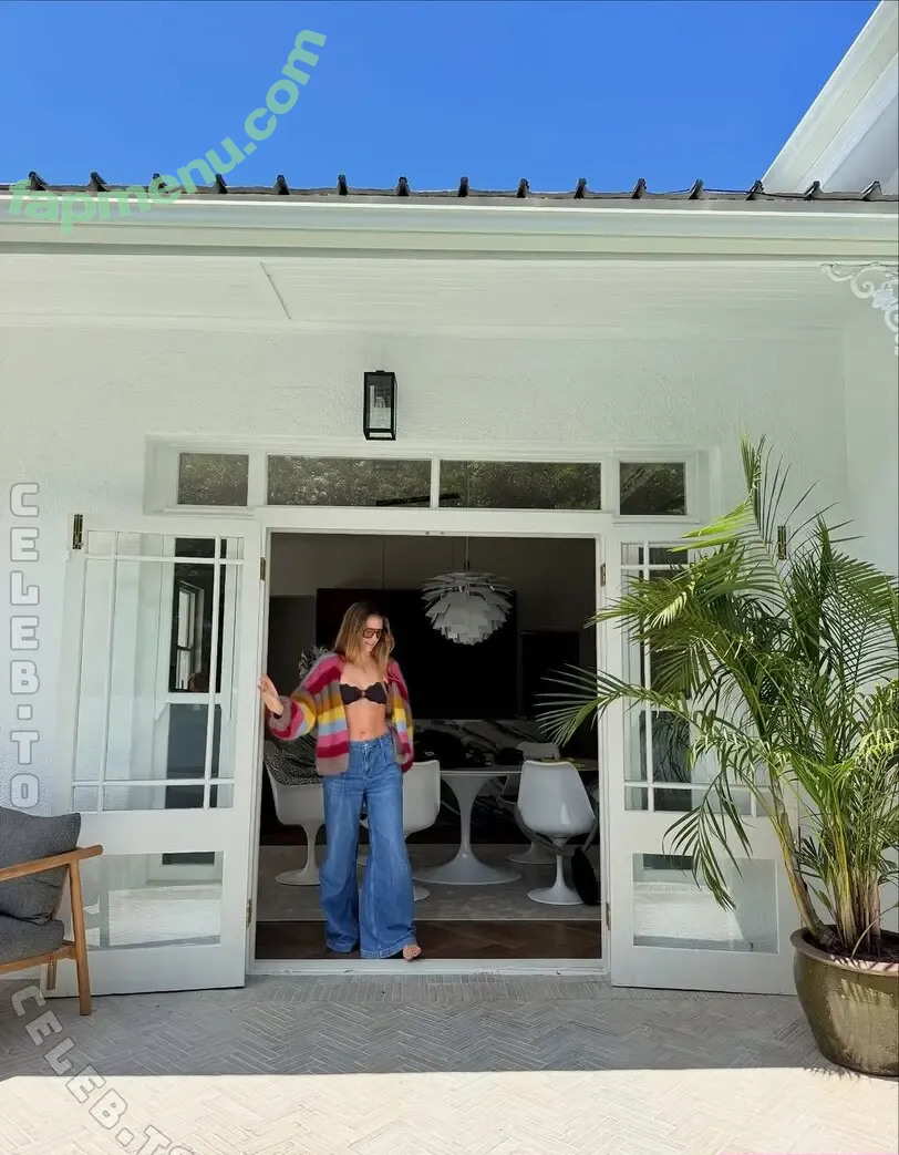 Viviane Geppert nude photo #0171 (viviane.geppert)